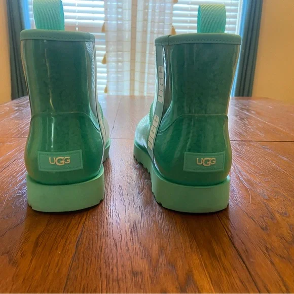 UGG Kids Aqua Rain Boots - Picture 2 of 4
